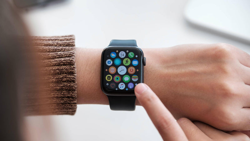 Apple Watch Series 8, Smartwatch com caixa meia-noite de alumínio – 41 mm • Pulseira esportiva meia-noite – Padrão - HM Celulares